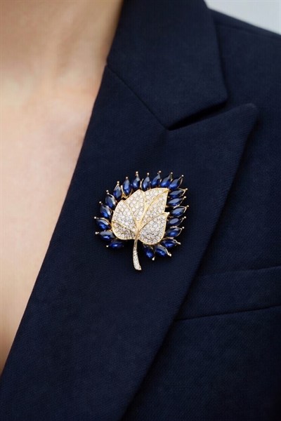 Royal Sapphire Işıltılı Taşlı Yaprak Tasarım Broş