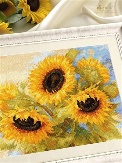 Alisa Cross Stitch Kit 2-30 - Sunflower Dreams