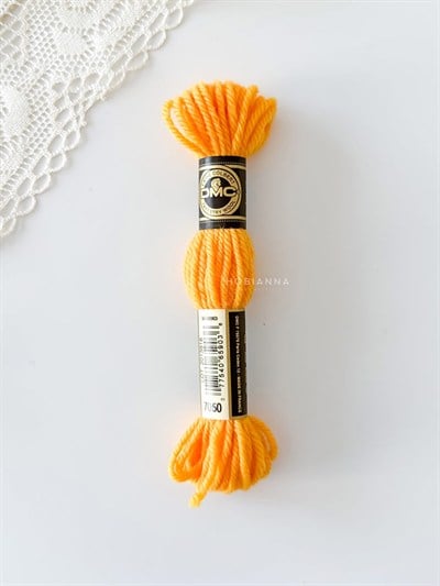 DMC Wool Skein No: 7050