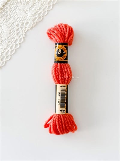 DMC Wool Skein No: 7125