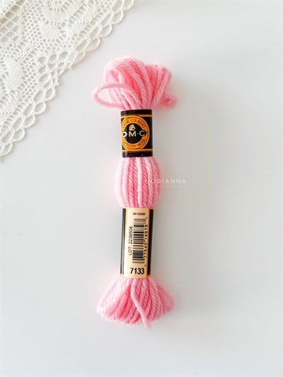 DMC Wool Skein No: 7133