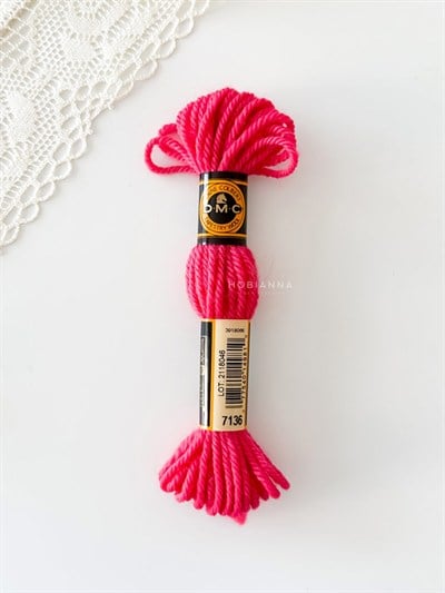 DMC Wool Skein No: 7136