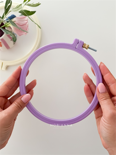 Hello Plastik Punch ve Nakış Kasnağı (Çap: 15cm)