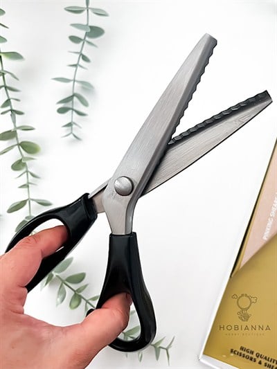 Hello Overlock Scissors 24cm