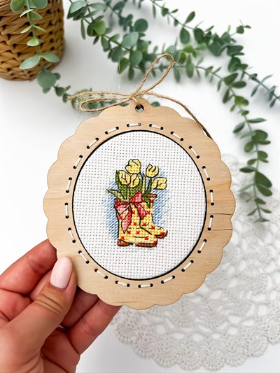 Hobianna Cross Stitch Kit - Tulip Mevsimi