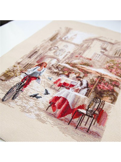 Magic Needle City Walk Cross Stitch Kit - 110-333