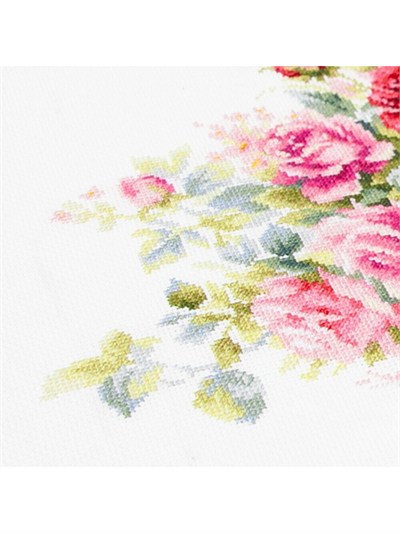 Magic Needle Tender Roses Cross Stitch Kit - 70-19