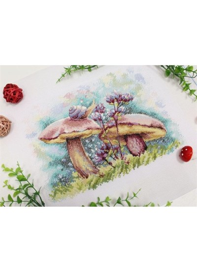 MP Studia Cross Stitch Kit - HB-840