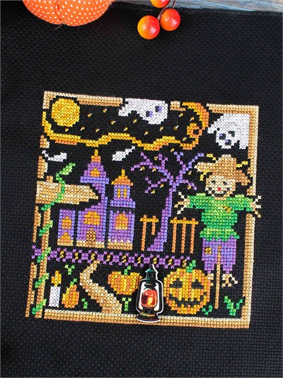 MP Studia Mini Sampler: Halloween Cross Stitch Kit (Aida, Threads & Chart Included) - HB-940