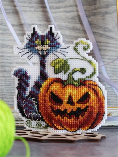 MP Studia Plastic Aida Cross Stitch Kit - P-0866