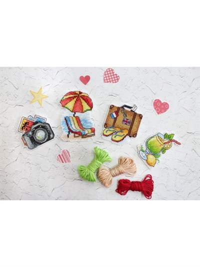 MP Studia Plastic Aida Cross Stitch Kit - P-0413