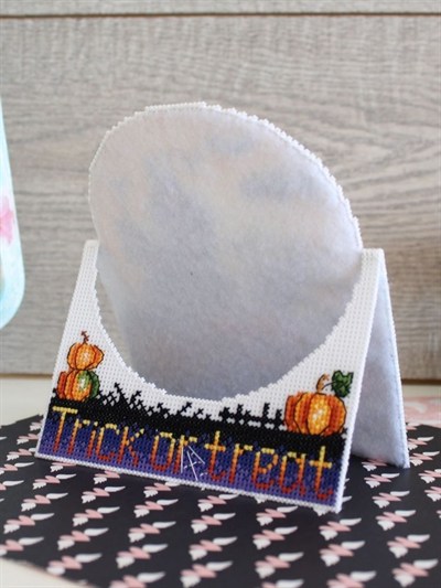 MP Studia Plastic Aida Cross Stitch Kit - P-0586