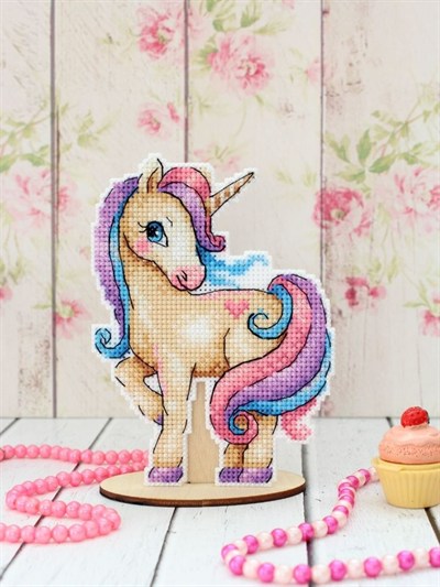 MP Studia Plastic Aida Cross Stitch Kit - P-0317