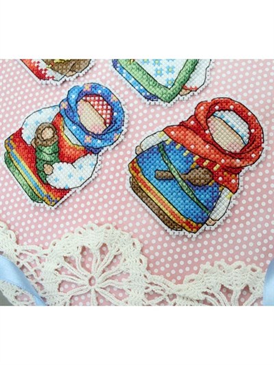 MP Studia Plastic Aida Cross Stitch Kit - P-0338