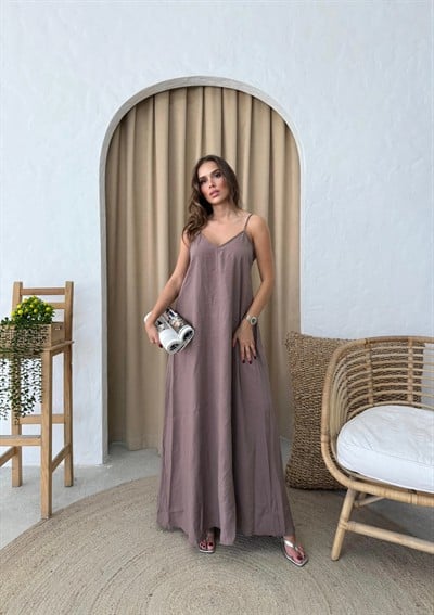 ASKILI UZUN ÇİLEK ELBİSE AÇIK KAHVE