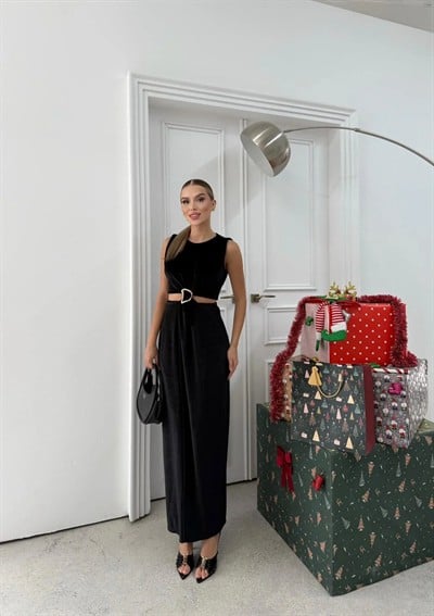 BEL DEKOLTE AKSESUAR DETAY YIRTMAÇLI KADİFE ELBİSE SİYAH