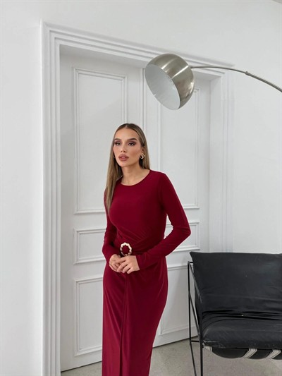 BEL DRAPE AKSESUAR DETAY UZUN SANDY ELBİSE BORDO