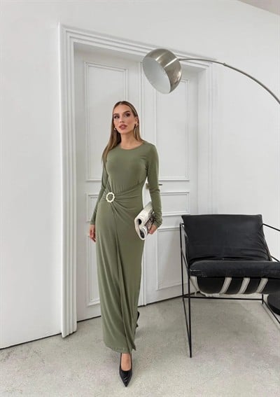 BEL DRAPE AKSESUAR DETAY UZUN SANDY ELBİSE YEŞİL