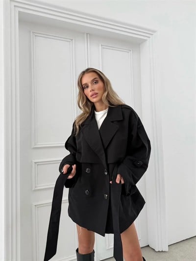 BEL KUŞAKLI DÜĞME DETAY İÇ ASTARLI OVERSİZE KISA TRENÇKOT SİYAH