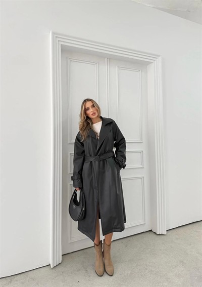 BEL VE KOL KEMER DETAY İÇ ASTARLI UZUN DERİ TRENÇ SİYAH 2035