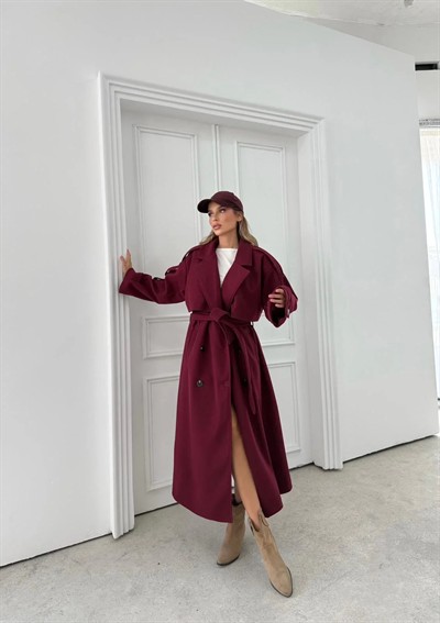 BEL VE KOL KUŞAKLI DÜĞME DETAY İÇ ASTARLI UZUN KAŞE KABAN BORDO 2027