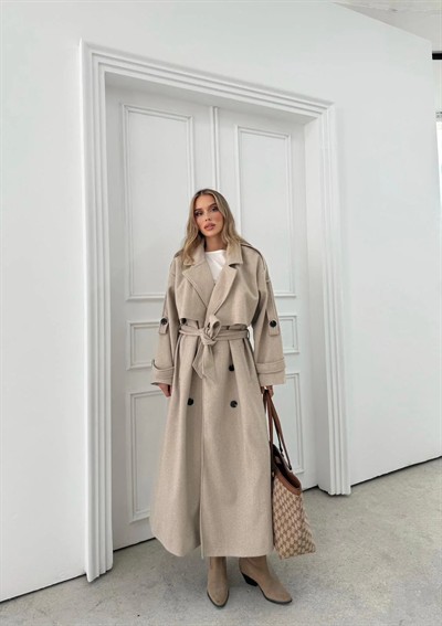 BEL VE KOL KUŞAKLI DÜĞME DETAY İÇ ASTARLI UZUN KAŞE KABAN 2027 (GÖRSELDEN KOYUDUR VİZON RENGİ)