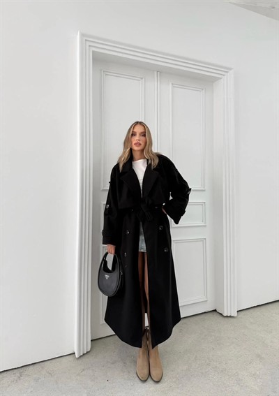 BEL VE KOL KUŞAKLI DÜĞME DETAY İÇ ASTARLI UZUN KAŞE KABAN SİYAH 2027