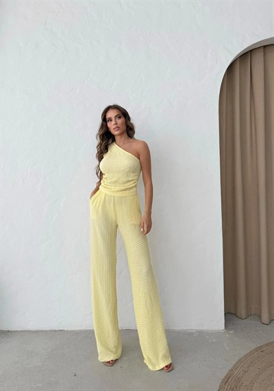 GOFRE TEK OMUZ BLUZ VE PANTOLONLU İKİLİ TAKIM SARI