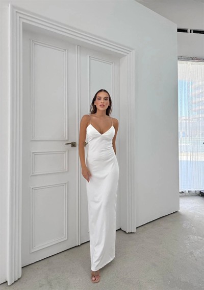 İP ASKILI DANTEL DETAY UZUN KALEM ELBİSE BEYAZ