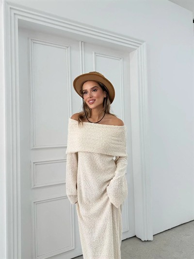 İSPANYOL KOL MADONNA YAKA UZUN TRİKO ELBİSE KREM