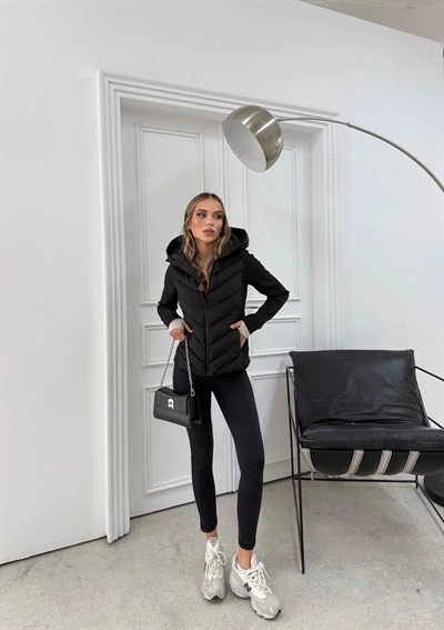 KAPÜŞONLU RANGE VİRAL MONT SİYAH