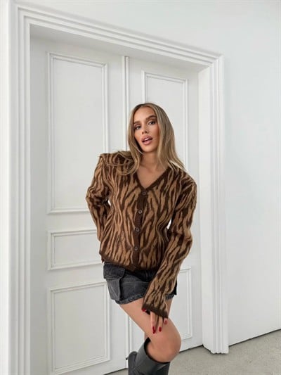 LEOPAR DESEN TRİKO HIRKA