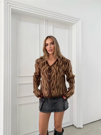 LEOPAR DESEN TRİKO HIRKA