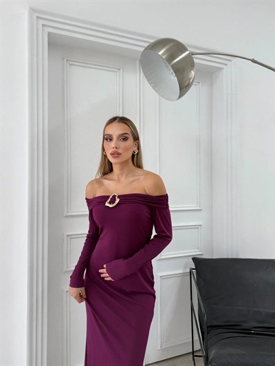 MADONNA YAKA AKSESUAR DETAY UZUN SANDY ELBİSE MÜRDÜM