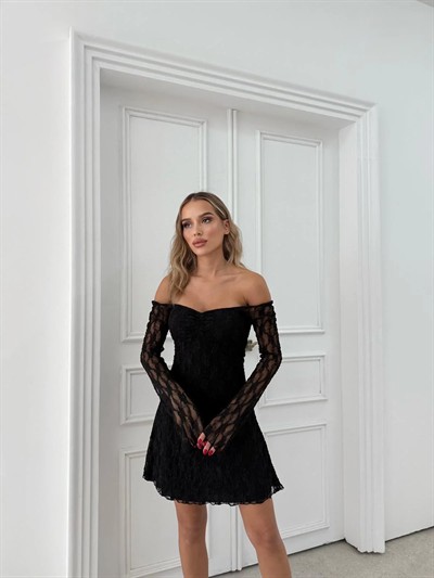 MADONNA YAKA DANTEL DETAY İÇ ASTARLI ELBİSE SİYAH