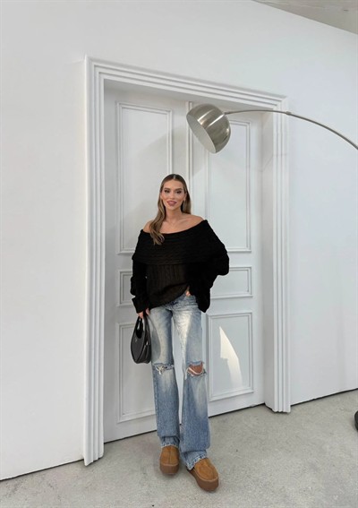 MADONNA YAKA ÖRGÜ DESENLİ KAZAK SİYAH