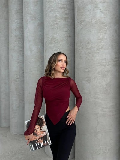 OMUZ PENCERE DETAY ASİMETRİK KOL TÜL CROP BLUZ BORDO