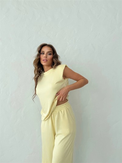 OMUZ VATKALI BLUZ VE PANTOLONLU MODAL KUMAŞ İKİLİ TAKIM SARI