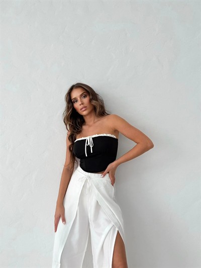 ÖN BAĞLAMALI STRAPLEZ CROP SİYAH