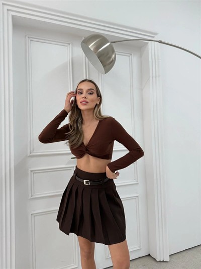 PİLELİ ŞORTLU KEMERLİ ETEK KAHVE