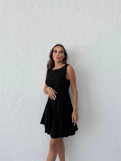 SIFIR KOL KLOŞ ETEK LİKRALI ELBİSE SİYAH