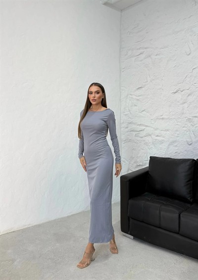 SIRT DEKOLTE DETAY SANDY UZUN ELBİSE GRİ