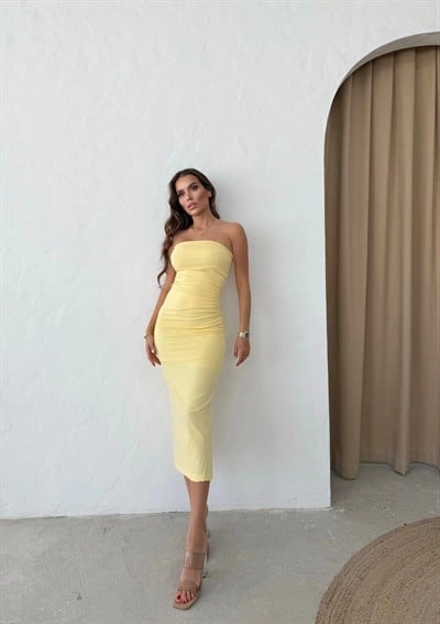 STRAPLEZ ARKA YIRTMAÇLI LİKRALI UZUN ELBİSE SARI