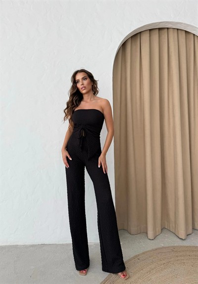 STRAPLEZ BÜZGÜLÜ BLUZ VE PANTOLONLU GOFRE İKİLİ TAKIM SİYAH