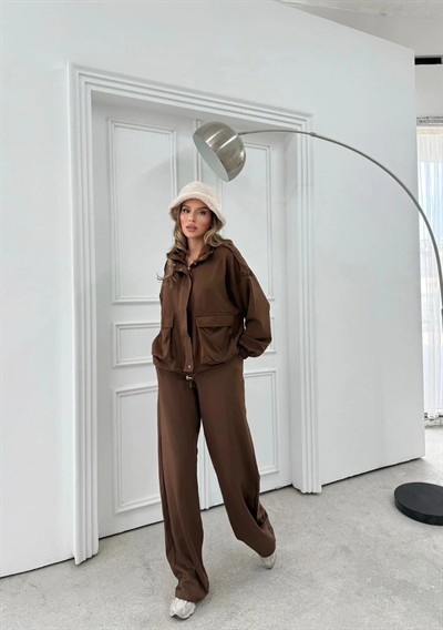 TORBA CEPLİ OMUZ APOLETLİ HIRKA VE PANTOLONLU MODAL İKİLİ TAKIM KAHVE