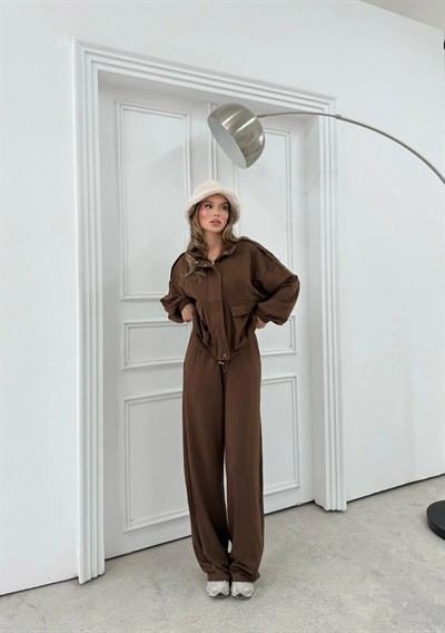 TORBA CEPLİ OMUZ APOLETLİ HIRKA VE PANTOLONLU MODAL İKİLİ TAKIM KAHVE