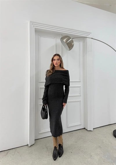 TRİKO MADONNA YAKA YUMOŞ DOKULU UZUN ELBİSE ANTRASİT