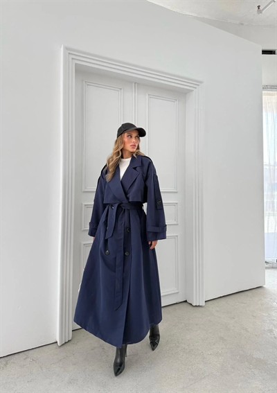 UZUN BEL VE KOL KUŞAKLI DÜĞME DETAY İÇ ASTARLI OVERSİZE TRENÇKOT LACİVERT