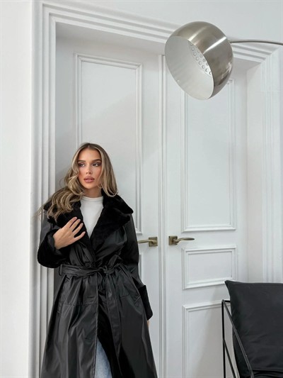 YAKA VE KOL KÜRK DETAY İÇ ASTARLI UZUN DERİ TRENÇ SİYAH