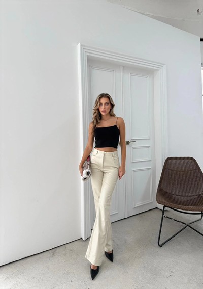 YARI İSPANYOL PAÇA DÜĞMELİ DERİ PANTOLON KREM